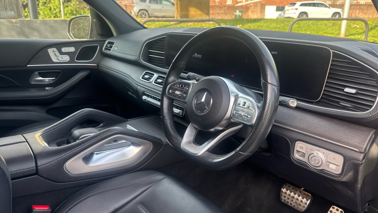 Mercedes-Benz GLE 300d 4Matic AMG Line 5dr 9G-Tronic Diesel Estate